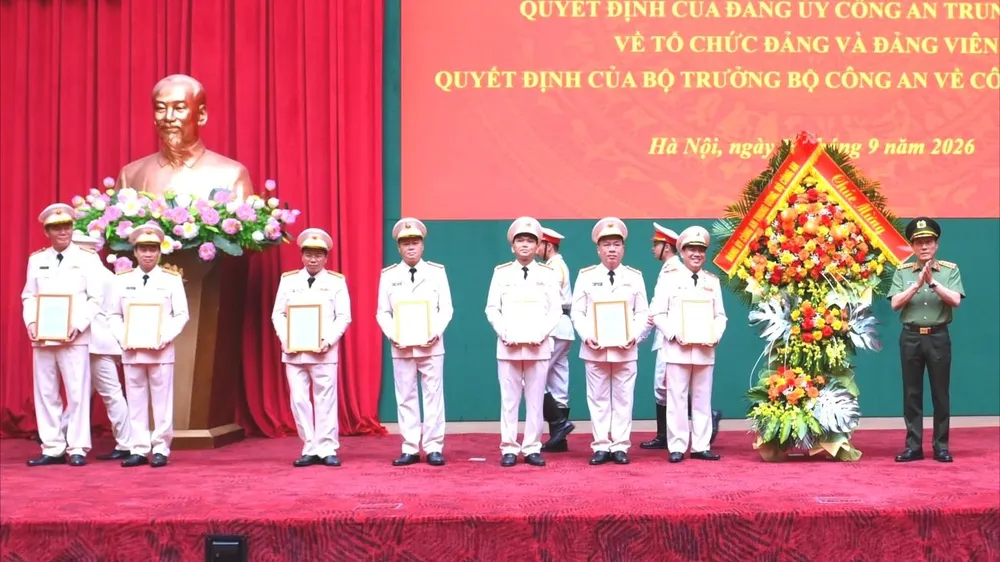 Hợp nhất 2 cục, thành lập Cục Công nghệ thông tin và Cơ yếu
