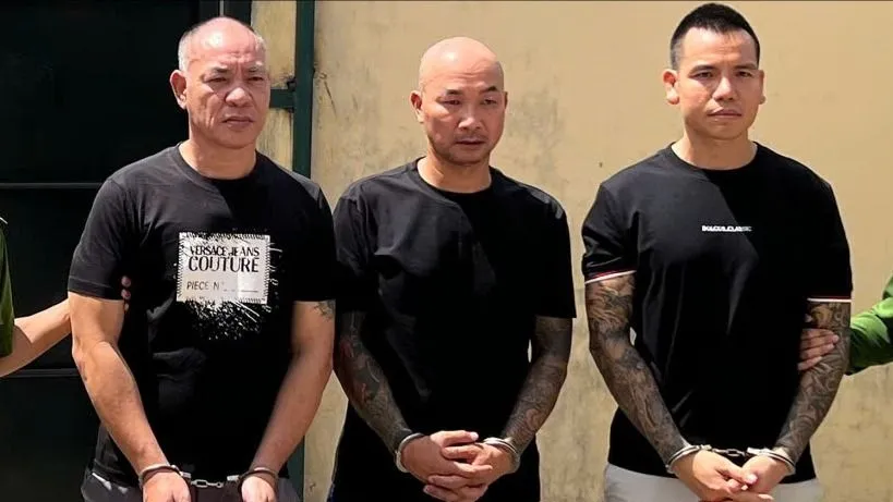 Các bị can (từ trái qua phải): Nguyễn Văn Dũng; Phạm Trung Kiên; Phạm Tiến Mạnh. Ảnh: BỘ CÔNG AN
