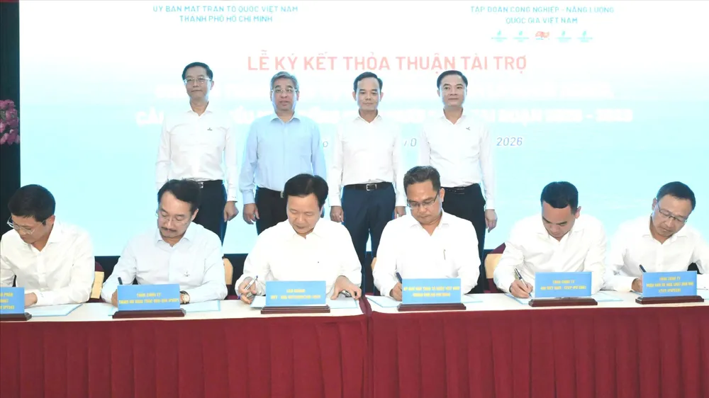 Petrovietnam ký kết hỗ trợ an sinh xã hội tại TPHCM