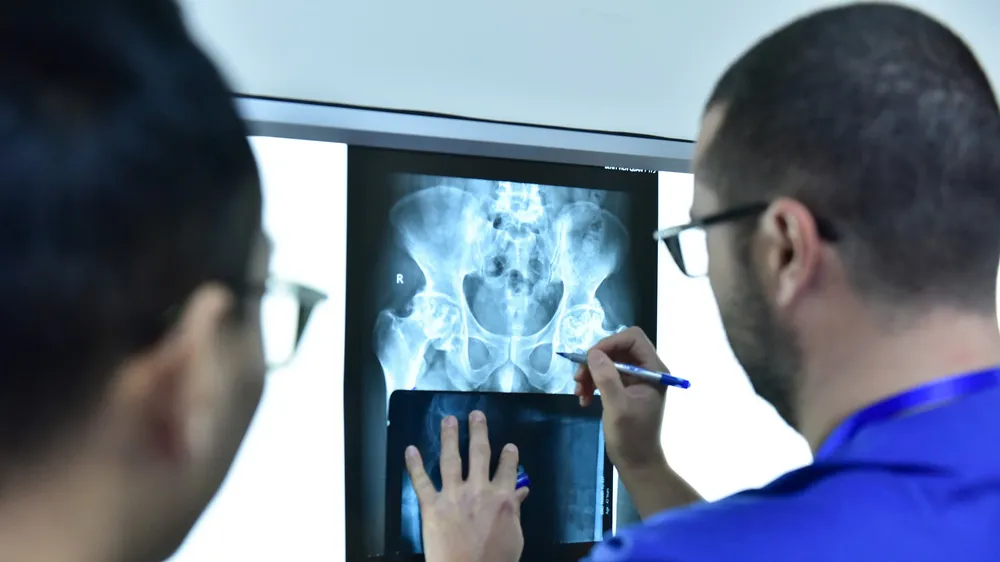 50 bệnh nhân khó khăn được phẫu thuật miễn phí 