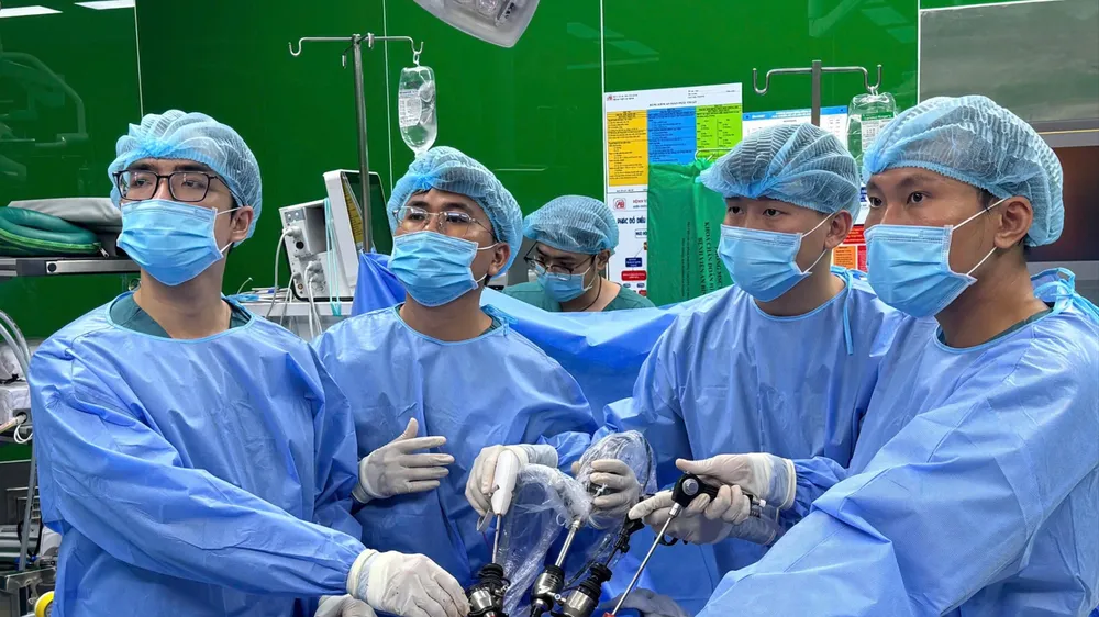 Phát hiện ung thư sau 3 năm uống thuốc truyền miệng chữa bệnh 