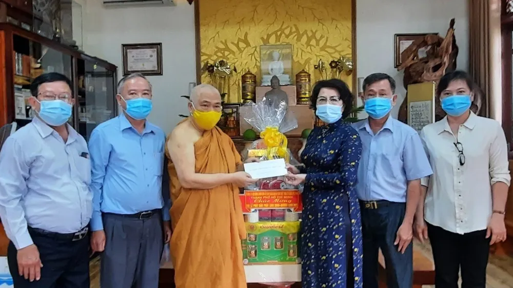 Lãnh đạo TPHCM thăm, chúc mừng Đại lễ Phật đản, Phật lịch 2565, dương lịch 2021