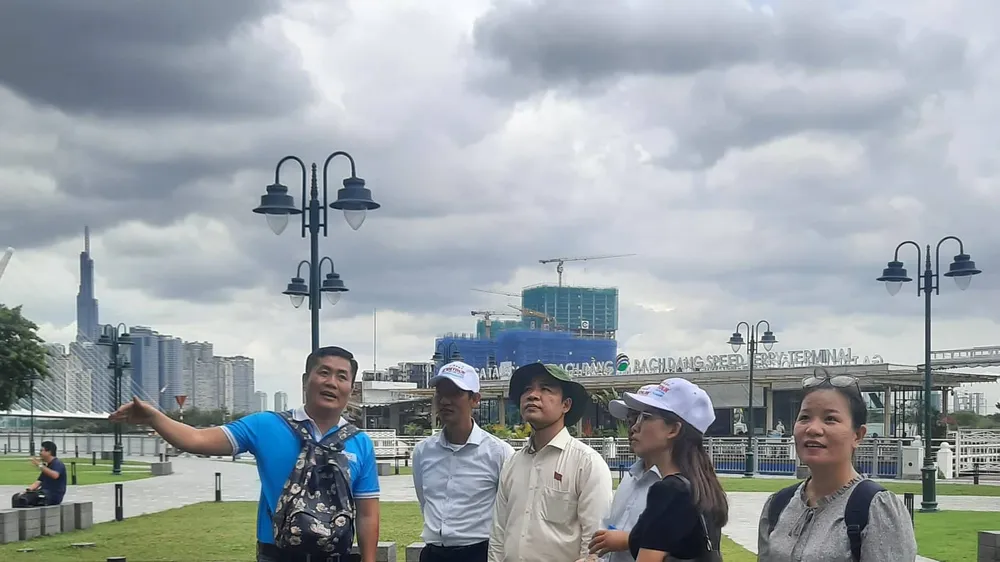 Kết nối các điểm, tuyến du lịch cảnh quan, di tích trung tâm TPHCM
