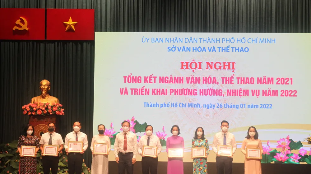 Các đơn vị, cá nhân nhận Bằng khen Ủy ban nhân dân thành phố và Giấy khen của Sở Văn hóa Thể thao