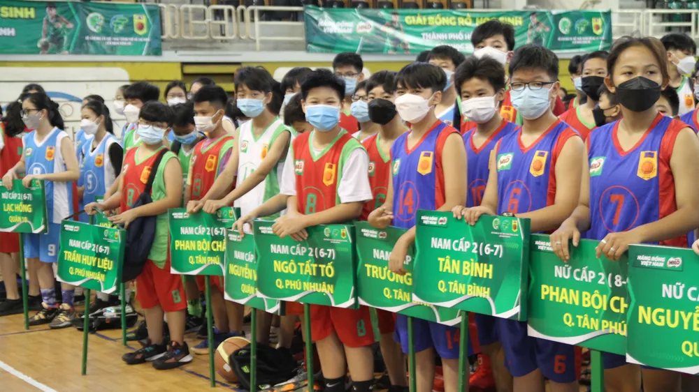 Hơn 1.000 tuyển thủ là học sinh của các trường trên địa bàn TPHCM tham gia tranh tài tại giải. Ảnh: NGUYỄN ANH