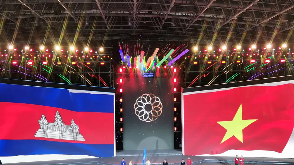 Buổi lễ bế mạc SEA Games 31 đã diễn ra ngắn gọn nhưng đánh dấu một kỳ đại hội thành công rực rỡ. Ảnh: DŨNG PHƯƠNG