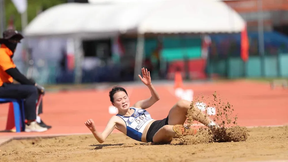Thúy Hằng được giới chuyên môn đánh giá có sự phát triển nhanh ở nội dung nhảy xa