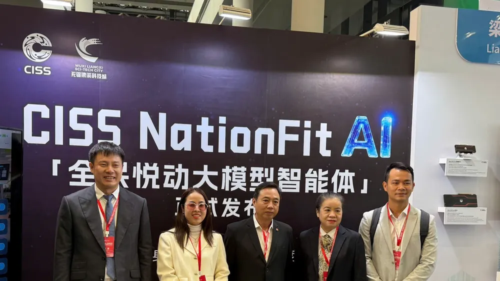 Đoàn cán bộ Trung tâm HLTTQG tham dự hội nghị