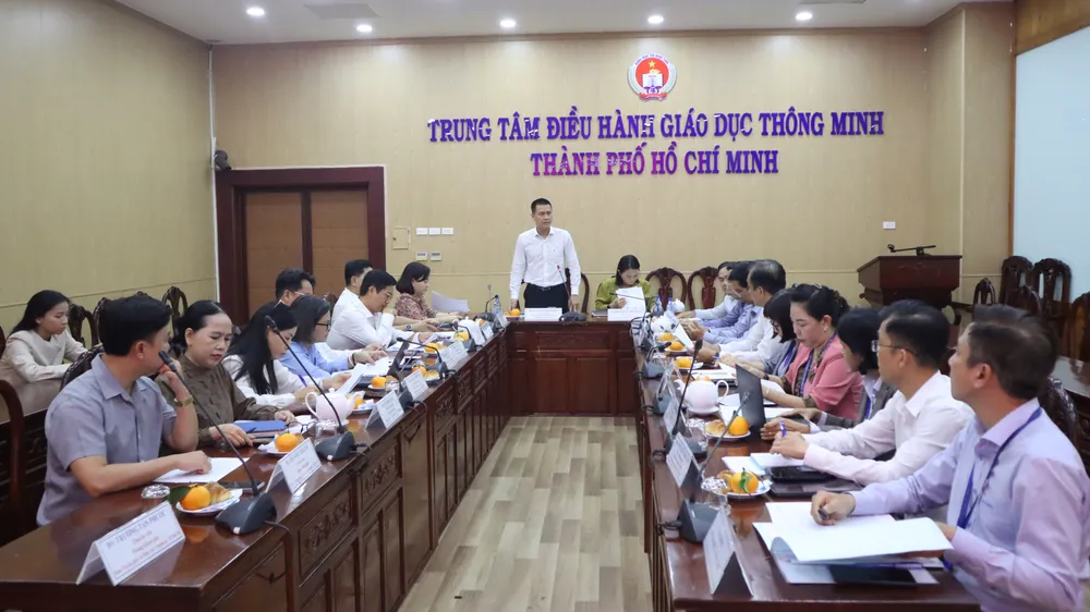 Quang cảnh buổi làm việc giữa Ban Tuyên giáo và Dân vận Thành ủy TPHCM với Sở GD-ĐT TPHCM. Ảnh: THANH TÙNG 