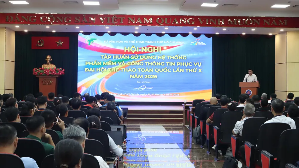 Đông đảo nhà quản lý, cán bộ bộ môn, kỹ thuật viên và lực lượng chuyên môn tham gia tập huấn. Ảnh: THANH TÙNG 