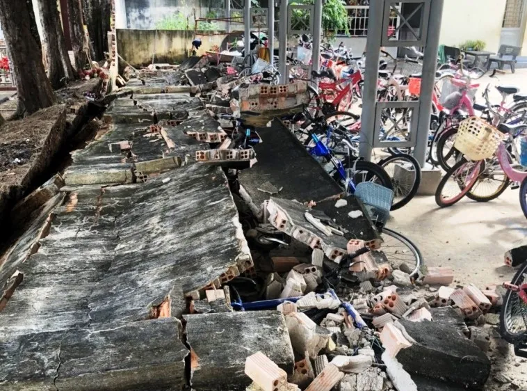 Khu vực tường đổ tại Trường tiểu học Trần Quốc Toản.