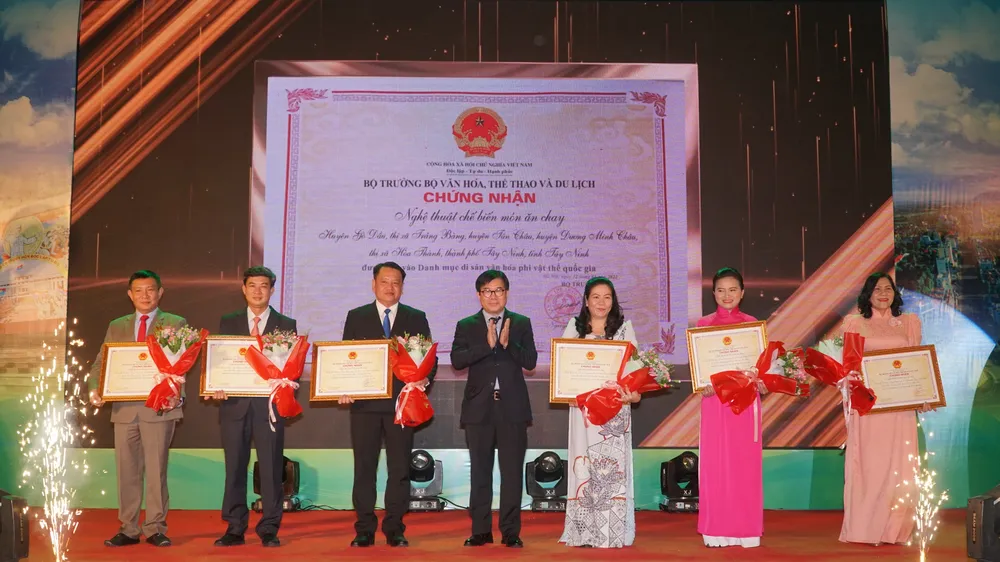 Tây Ninh: Khai mạc lễ hội "Nghệ thuật chế biến món ăn chay"