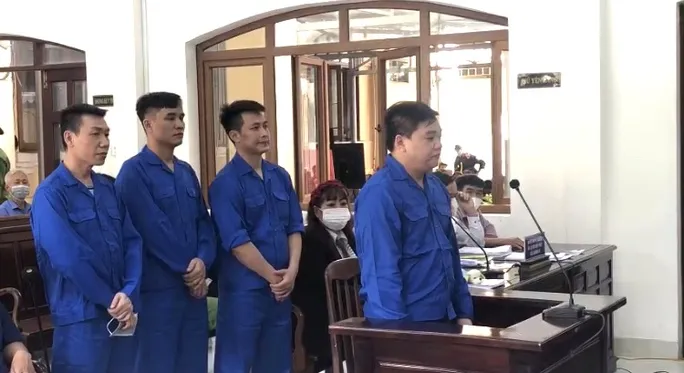 Các bị cáo tại phiên tòa