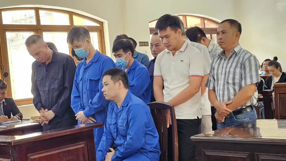 Nguyên Giám đốc Trung tâm đăng kiểm xe cơ giới 60-04D lĩnh án 7 năm tù giam