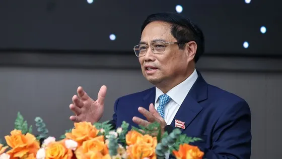 Podcast bản tin tối 3-11: Thủ tướng chốt nghỉ Tết Âm lịch 7 ngày; Tước giấy phép 3 tháng đối với Nhà xe Thành Bưởi