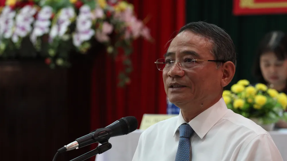 Ông Trương Quang Nghĩa khẳng định với cử tri về quyết tâm phòng chống tham nhũng