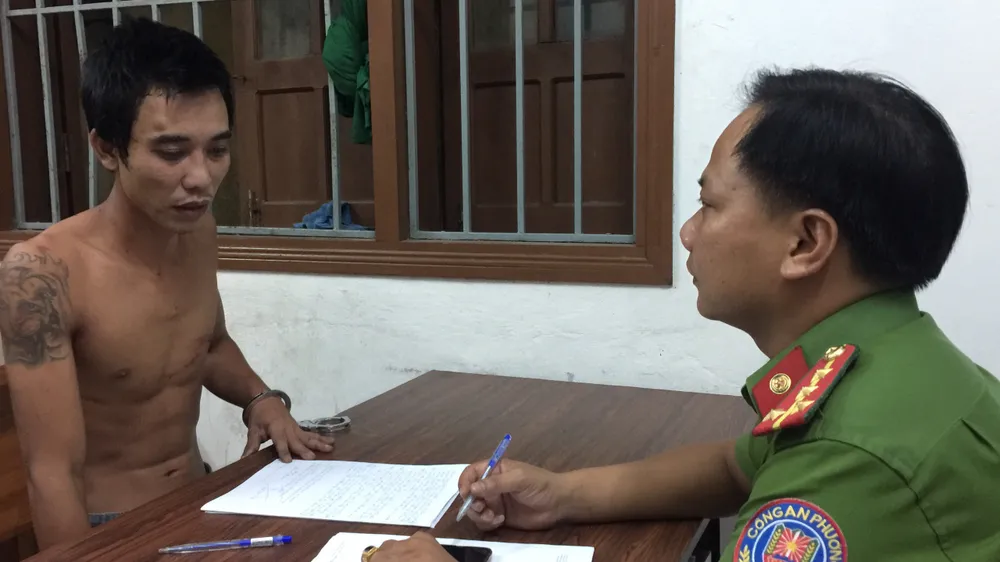 2 công an bị chém khi đang làm nhiệm vụ
