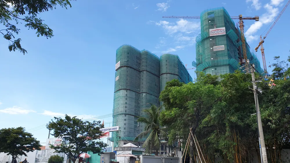 Công nhân rơi lầu tử vong: Chủ đầu tư và nhà thầu không báo cơ quan chức năng, tự ý đưa thi thể về gia đình