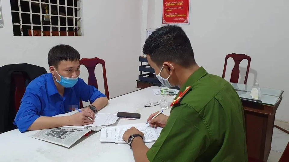 Bắt đối tượng giả danh đại biểu Quốc hội và phóng viên để lừa đảo