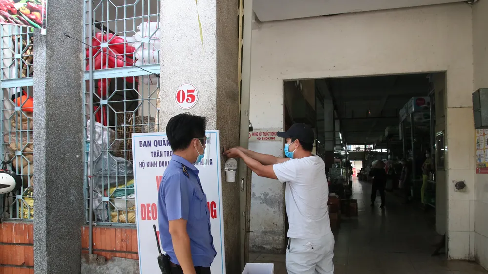 Đà Nẵng thực hiện “chung sống” an toàn với dịch và phát triển kinh tế - xã hội 