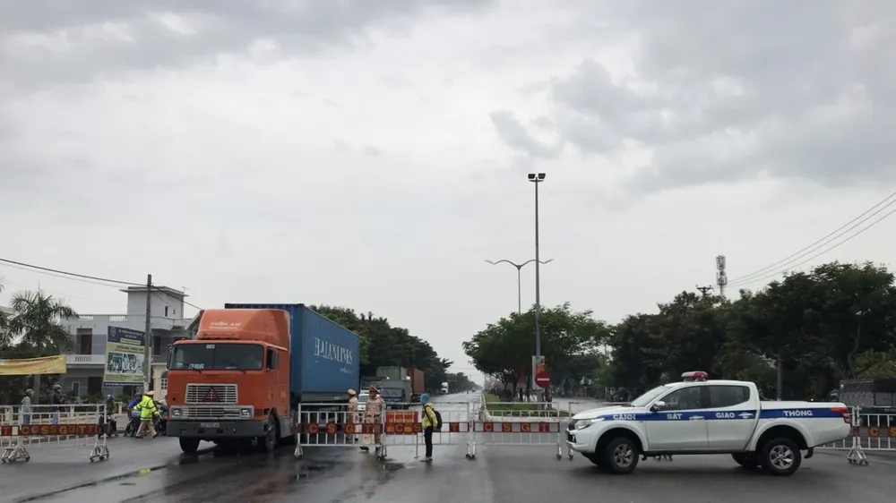 Đà Nẵng dỡ toàn bộ chốt kiểm soát y tế tại cửa ngõ ra - vào thành phố