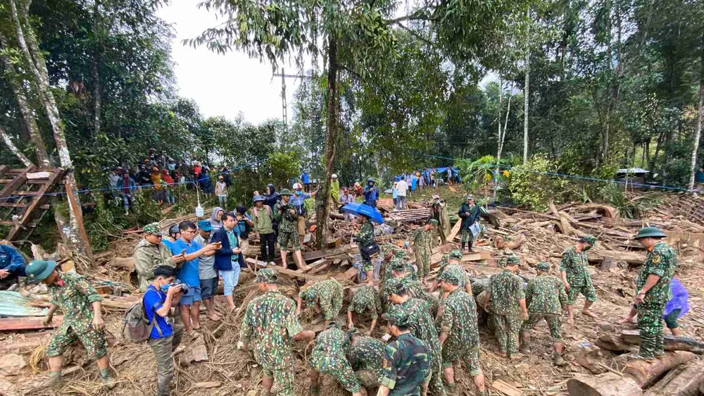 Vụ sạt lở tại Trà Leng, Trà Vân: Tìm thấy thêm 2 thi thể trong số 14 người mất tích