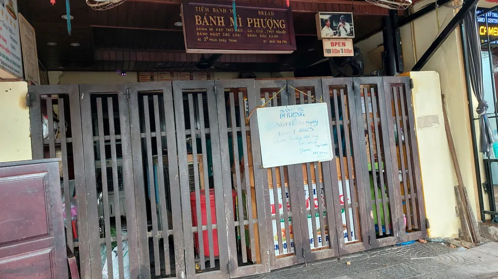 Quảng Nam: Đình chỉ hoạt động bánh mì Phượng 3 tháng, phạt 96 triệu đồng