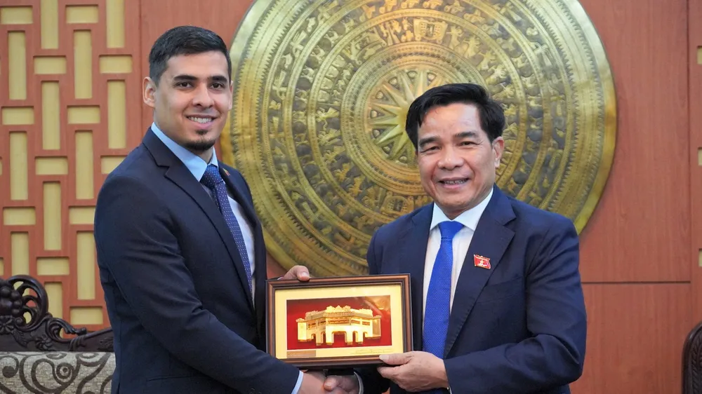 Quảng Nam tiếp Đại sứ đặc mệnh toàn quyền Venezuela tại Việt Nam