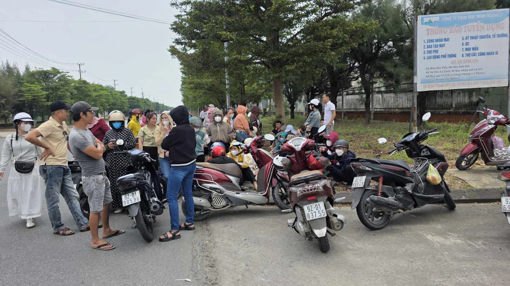 Hơn 250 công nhân ngưng việc tập thể để đòi quyền lợi bảo hiểm xã hội 