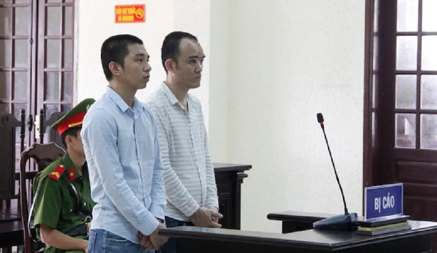Đột nhập trung tâm y tế trộm xe biển xanh, 2 thanh niên lĩnh án 24 năm tù