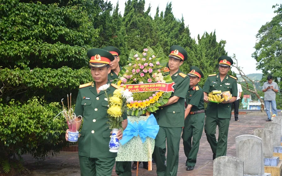 Trang nghiêm lễ truy điệu và an táng 5 hài cốt liệt sĩ