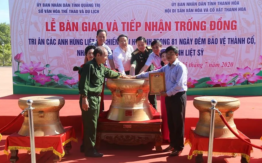Quảng Trị: Dâng tặng trống đồng cho thành cổ Quảng Trị tri ân các anh hùng liệt sĩ
