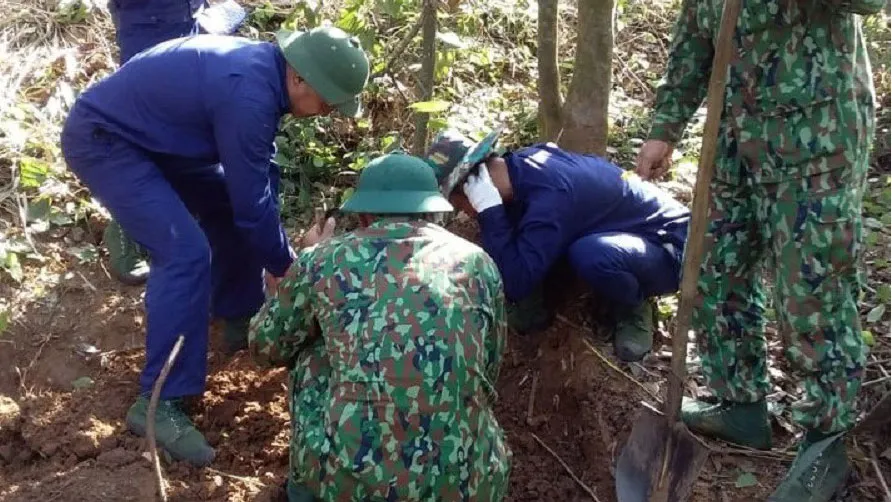 Phát hiện hài cốt liệt sĩ cùng di vật tại Khe Sanh 
