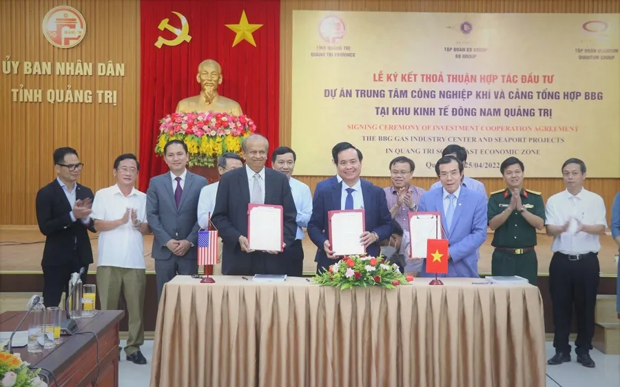 Quảng Trị: Ký kết thỏa thuận hợp tác đầu tư 2 dự án trị giá 5,5 tỷ USD
