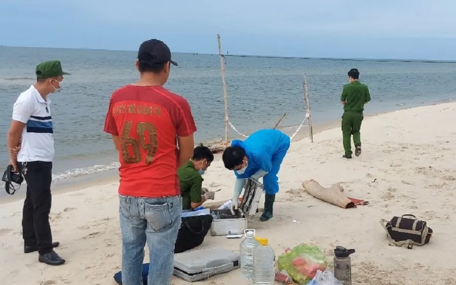 Quảng Trị: Phát hiện một thi thể trôi dạt bờ biển