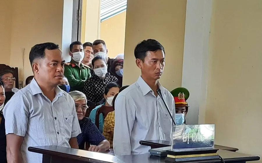 Thu tiền làm sổ đỏ sai quy định, nguyên chủ tịch xã và cán bộ địa chính lãnh án tù
