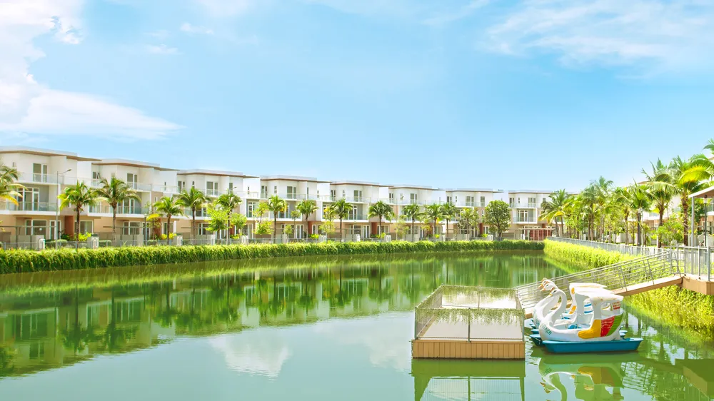 Phú Long đồng loạt trao sổ hồng các dự án cho khách hàng