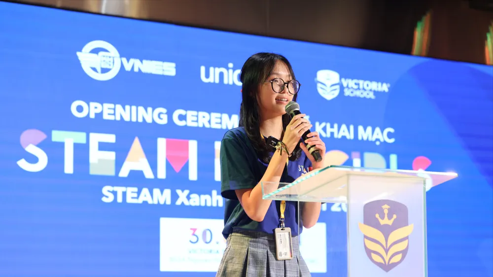 Các thí sinh "STEAM for Girls" sẵn sàng cho hành trình khám phá và sáng tạo