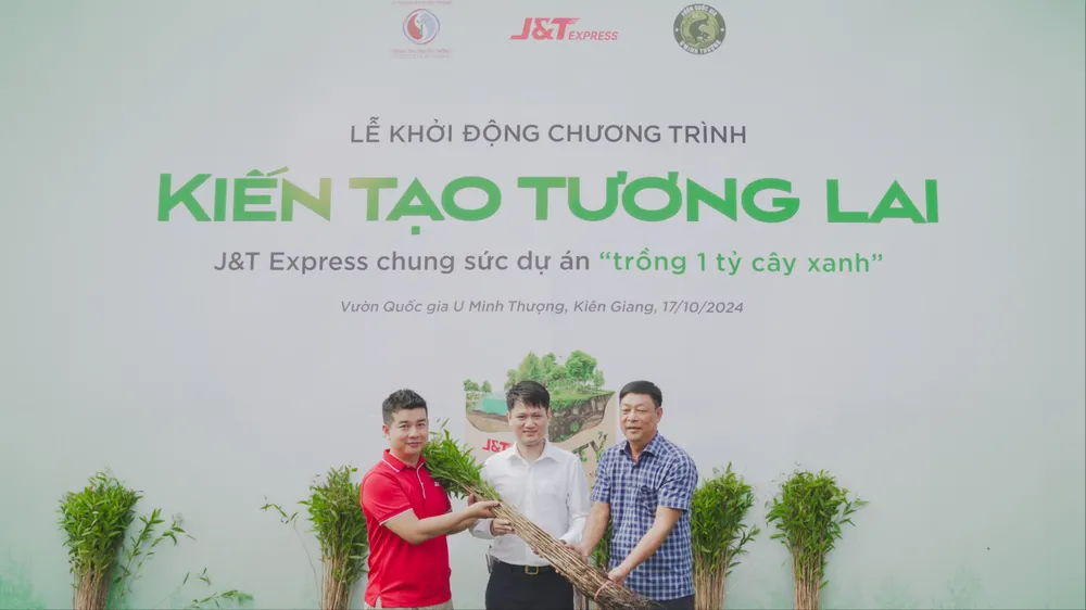J&T EXPRESS góp sức trồng rừng, giảm phát thải, ứng phó biến đổi khí hậu