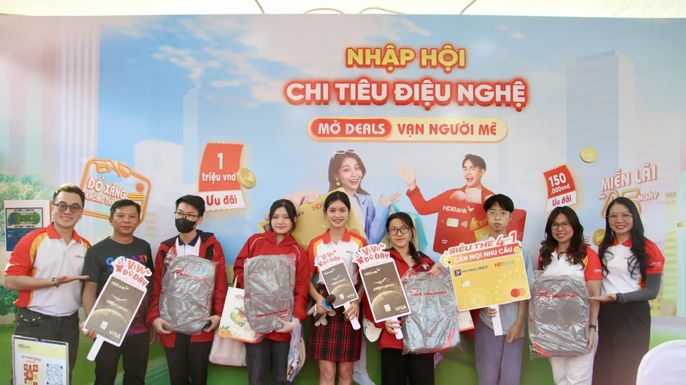 Thẻ HDBank hai năm liền tạo “cơn sốt” tại Sóng Festival