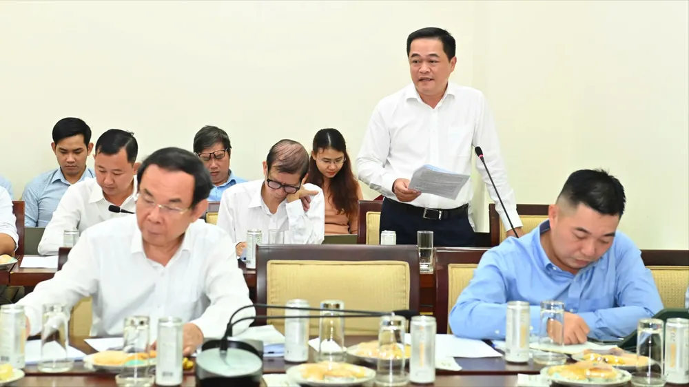Làm nhẹ chính mình để bay cao, vươn xa