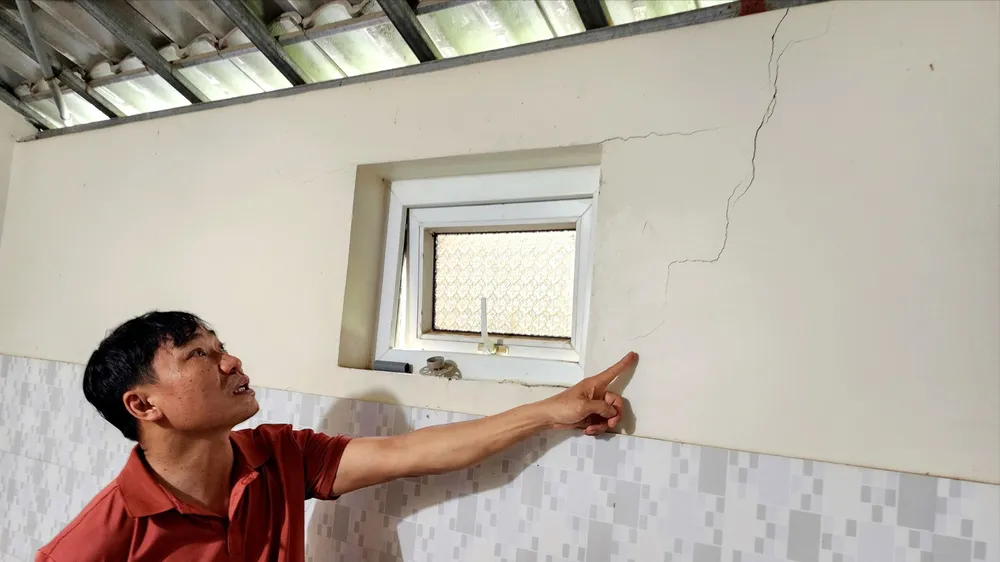 Vụ thi công nâng cấp quốc lộ 8A (tỉnh Hà Tĩnh) làm nứt nhà dân: Đề nghị thực hiện bồi thường thiệt hại cho người dân