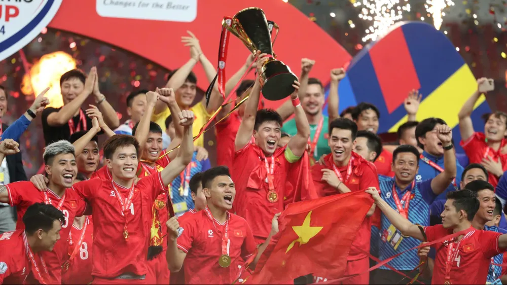 Khi đội tuyển xuôi vào Nam