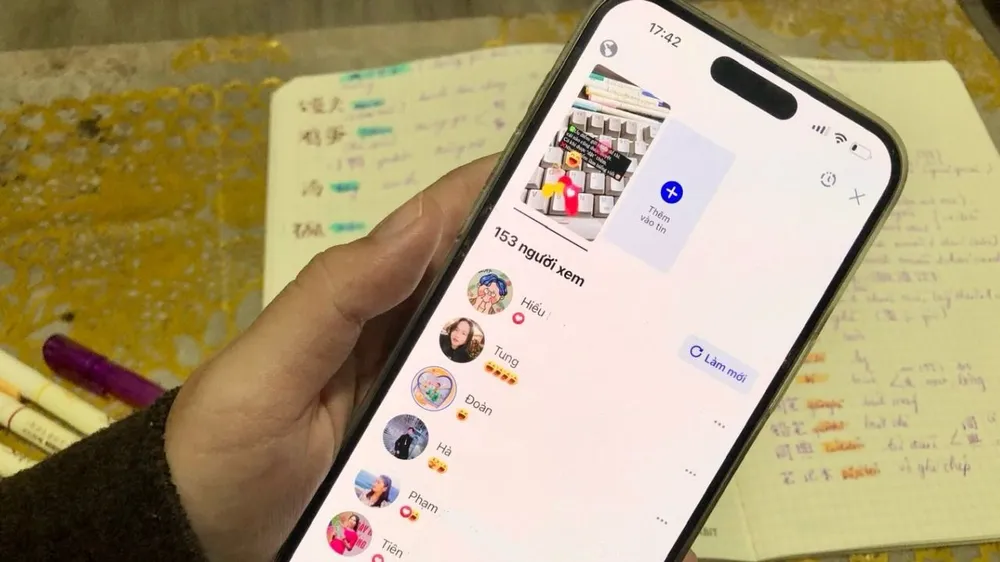 Nền tảng ảo, cảm xúc thật