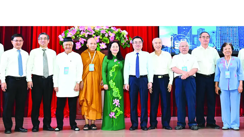50 năm xây dựng, bảo vệ và phát triển TPHCM: Thành quả của sự đoàn kết, đồng lòng, năng động, sáng tạo