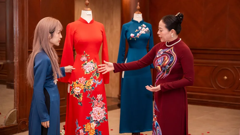 Nhà thiết kế trẻ và tình yêu với áo dài