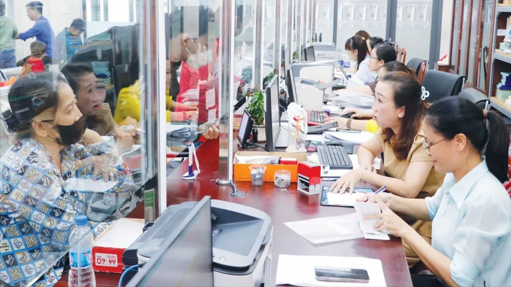 Gỡ nút thắt nhân lực để cấp xã phục vụ tốt hơn