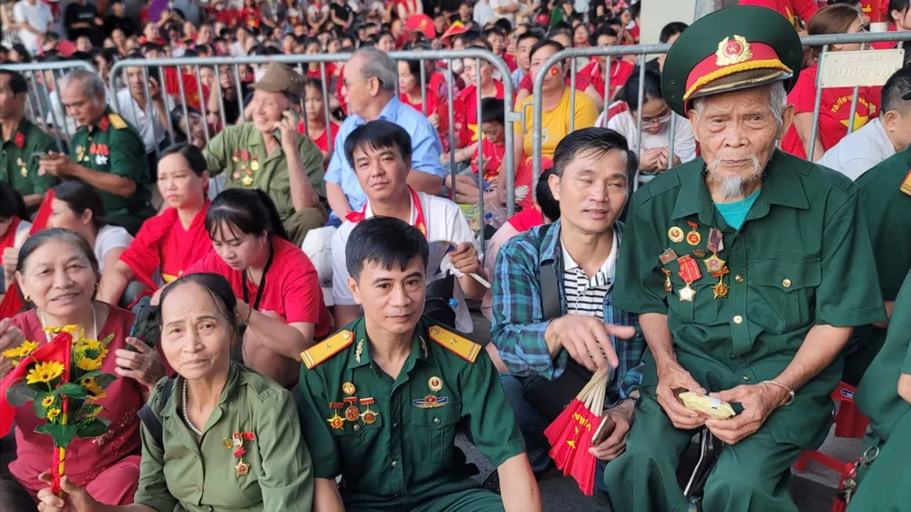 Thiêng liêng ngày đại lễ