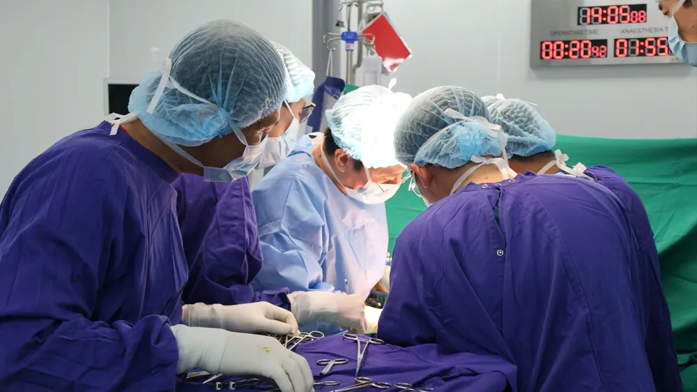 Vinmec Cần Thơ cứu bệnh nhân 75 tuổi có khối u gan kích thước tới 13cm