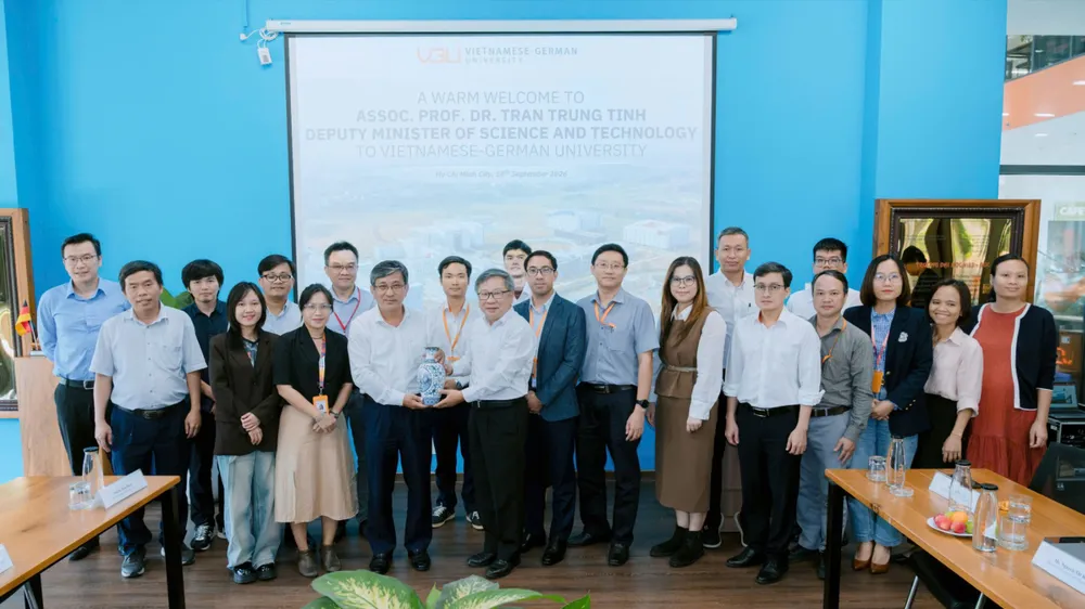 Thứ trưởng Bộ KH&CN thăm và làm việc tại Trường Đại học Việt Đức